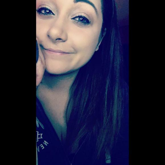 Meet your Posher, Kaitlyn - Picture 1 of 1